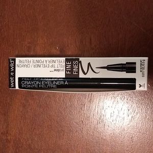 Wet n Wild proline Felt Tip Eyeliner